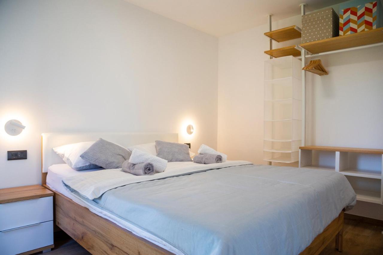 Holiday Houses Порторож Экстерьер фото